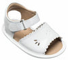 WHITE SANDAL WITH SCALLOP